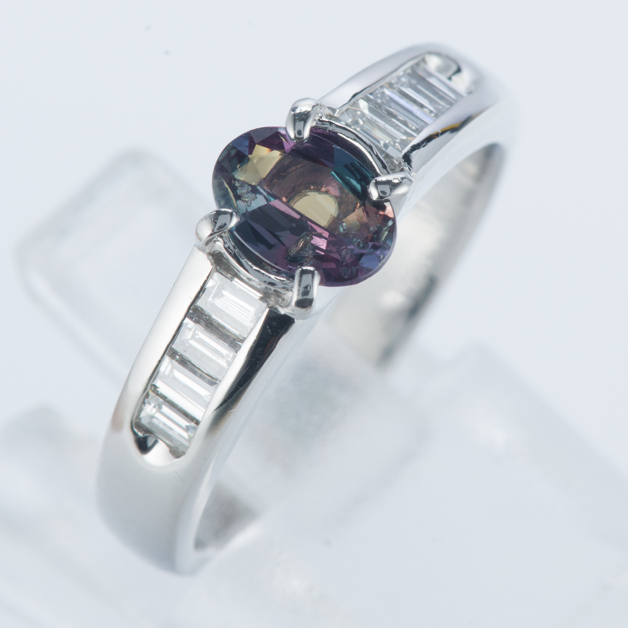 ブラジル産アレキサンドライトxダイヤモンド プラチナリング Al: 0.5 ct D: 0.32ct Pt900 – 株式会社瑞勝 | ZUISHO  Diamonds